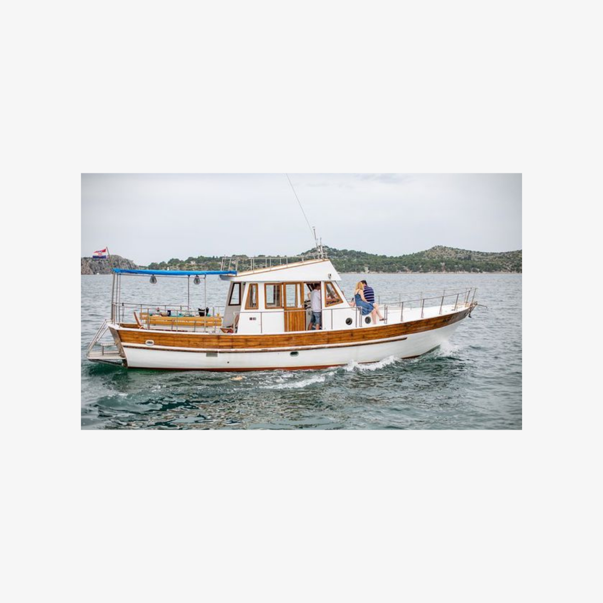 Private_Gourmet_Boat_tour_to_island_of_Love
